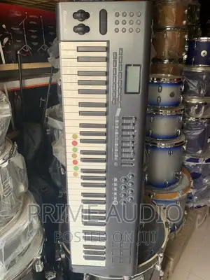 Maudio Axioms 61 Keys Studio Midi Keyboard