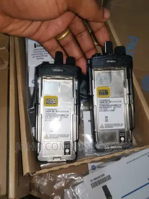 Motorola Dp4801e VHF /UHF Walkie-Talkie Radio