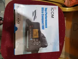 Icom Ic-M330g VHF Marine Pace Radio