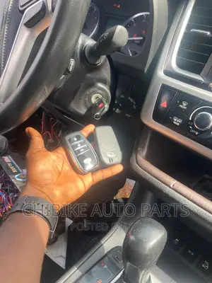 Toyota Highlander 2015 Upgranding Key to Keyless