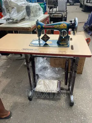 Supreme Manual Straight Sewing Machine