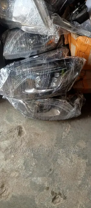 2020 Model Mercedes Benz GLE350 Maybach Headlight Set.