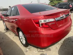 Toyota Camry LE 4dr Sedan (2.5L 4cyl 6A) 2013 Red