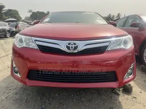 Toyota Camry LE 4dr Sedan (2.5L 4cyl 6A) 2013 Red