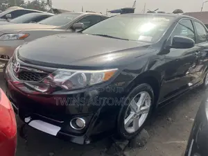 Toyota Camry 2012 Black