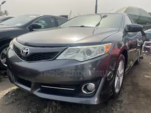Toyota Camry 2014 Gray