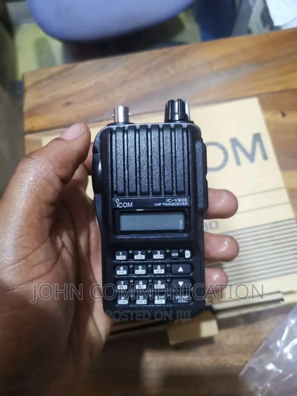 Icom Ic-V80 VHF Transceiver