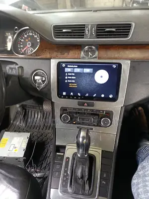Volkswagen Passat/Golf/Jelta/ Android Screen With GPS ( Map)