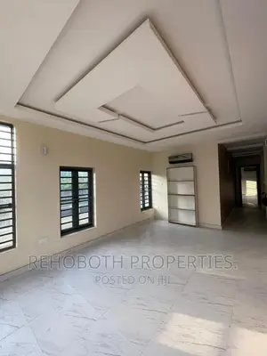3bdrm Apartment in S&T Estate, Ibadan for sale