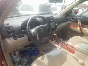 Toyota Highlander Sport 2010 Red