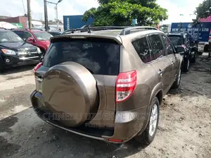 Toyota RAV4 2.5 Limited 2010 Brown