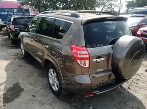 Toyota RAV4 2.5 Limited 2010 Brown
