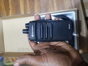 Motorola Walkie-Talkie Radio Dp4401 Analog VHF
