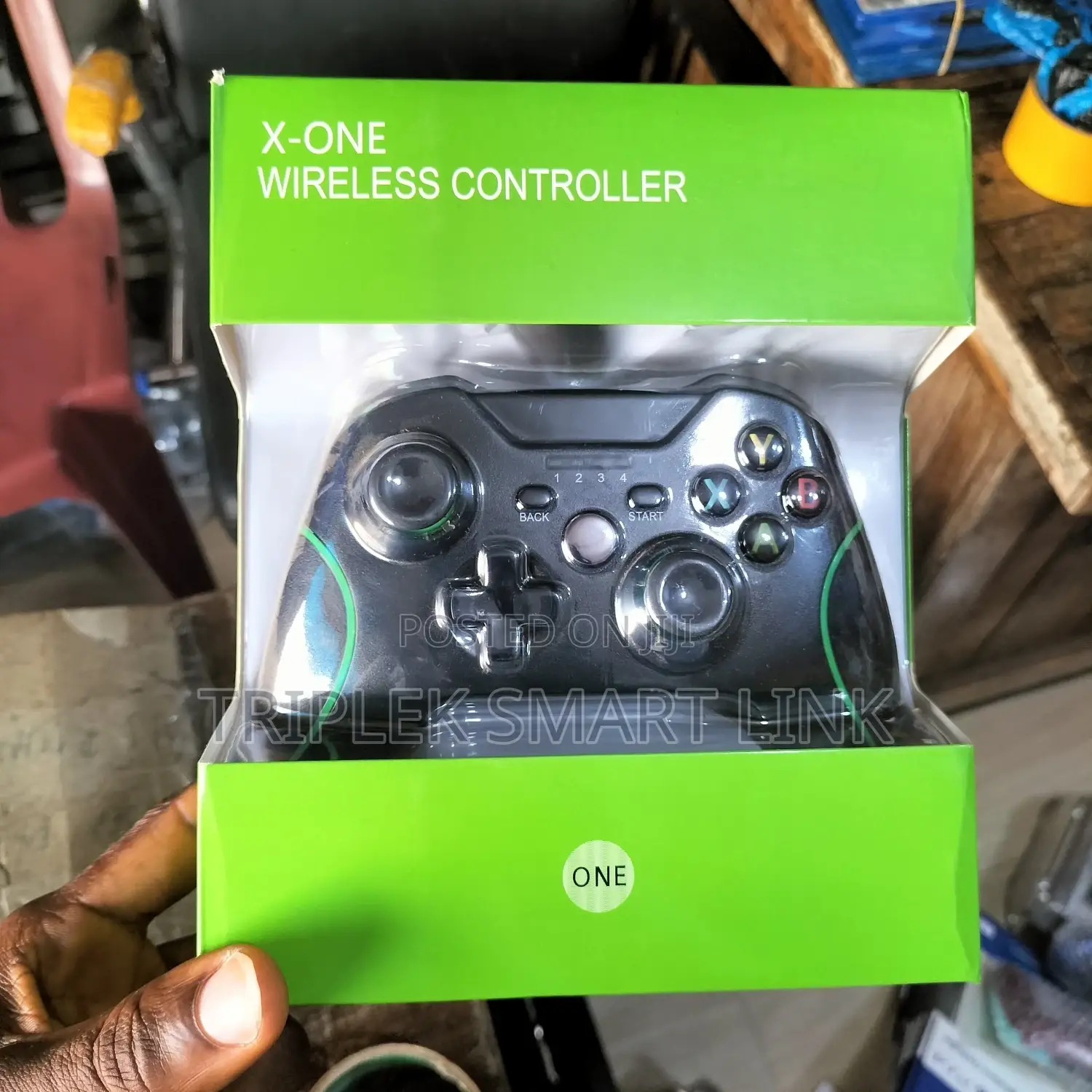 Xbox One Controller With Inbuilt Battery