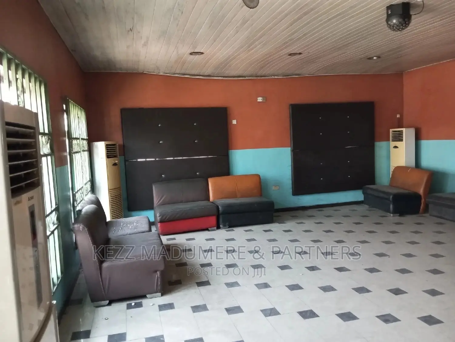 For Sale: Non Functional 35 RMS Hotel