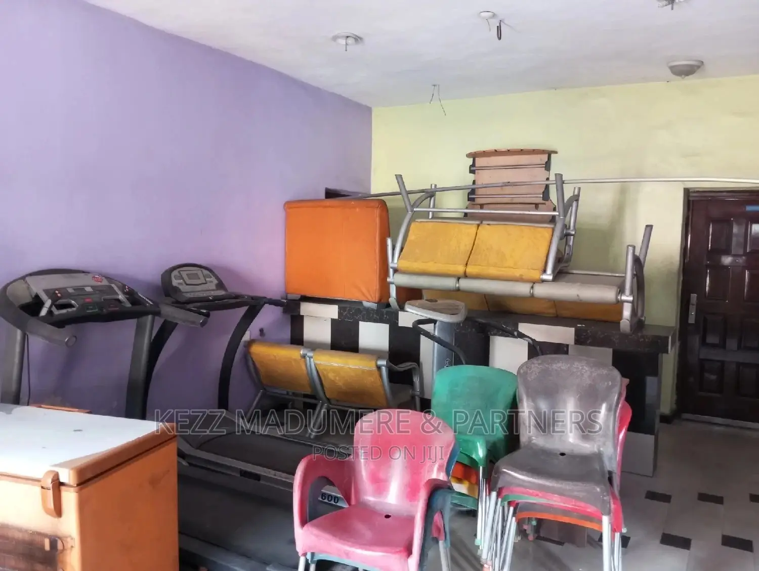 For Sale: Non Functional 35 RMS Hotel