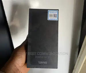 New Samsung Galaxy S20 128 GB Black