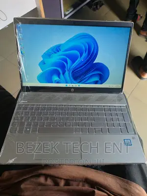 New Laptop HP Pavilion 15t 8GB Intel Core I7 SSD 256GB