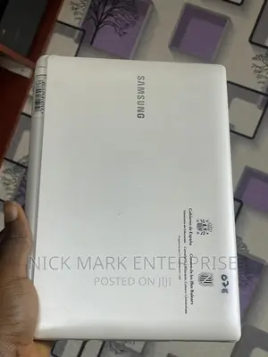 Laptop Samsung N145 2GB Intel Atom HDD 250GB