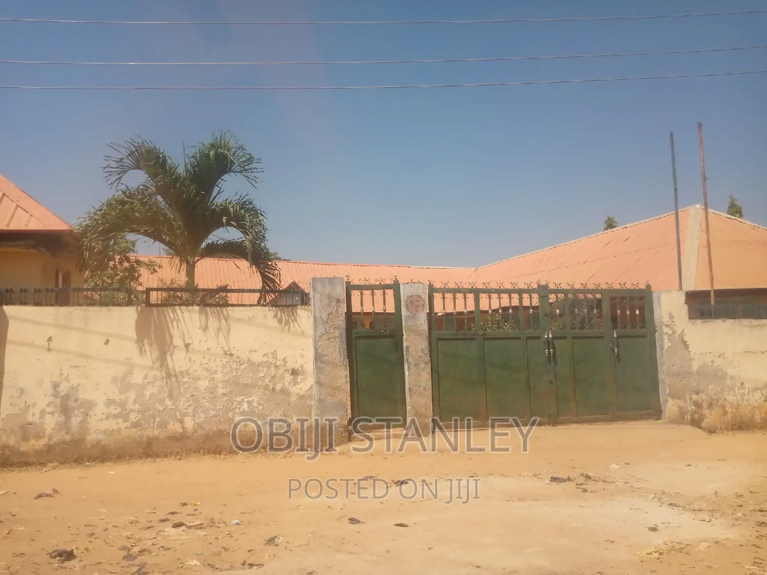 Shool for Sale 15 Class Room