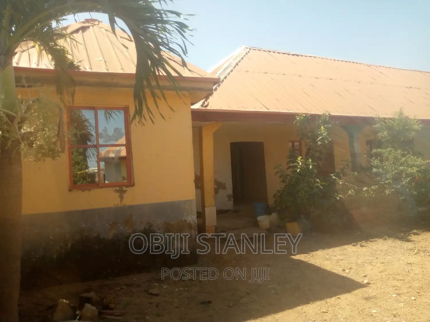 Shool for Sale 15 Class Room