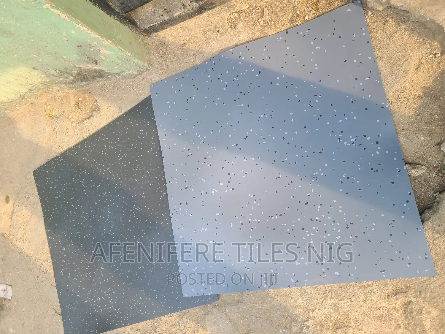 60x60 Quality Thick Rubber Tiles Designed
