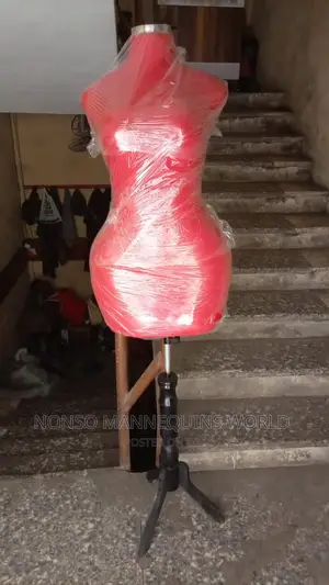 BBL Partially Pinnable Body Form Stand