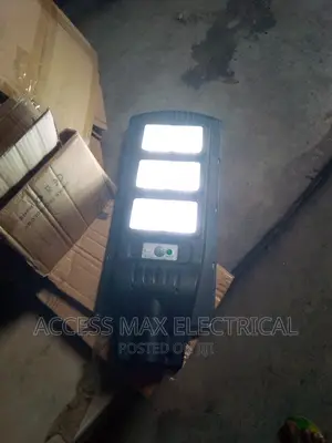 200-Watt Solar Lights