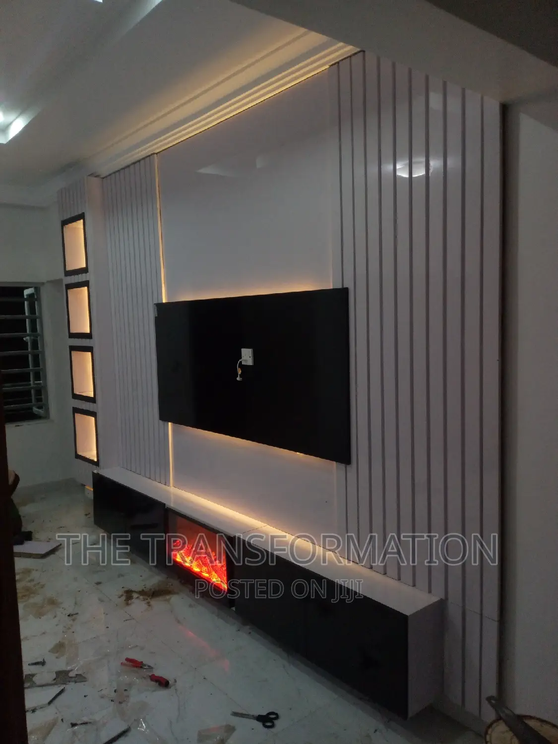Trans Tv Console 10ft by 12ft
