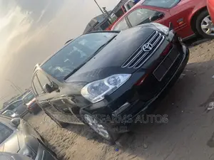 Toyota Avensis Verso 2.0 Petrol 2008 Black