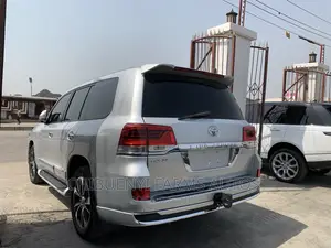 Toyota Land Cruiser 4.5 V8 GXR 2016 Silver