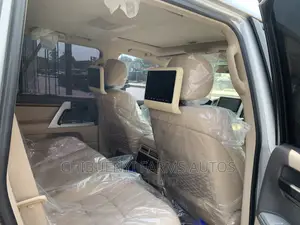 Toyota Land Cruiser 4.5 V8 GXR 2016 Silver