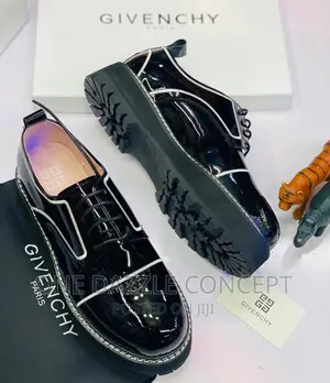Givenchy Men Leather Lace Up Shoe