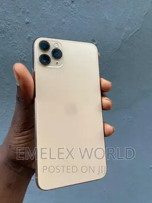 Apple iPhone 11 Pro Max 64 GB Gold