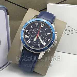 Original FOSSIL Leather Strap Watch Available in Store