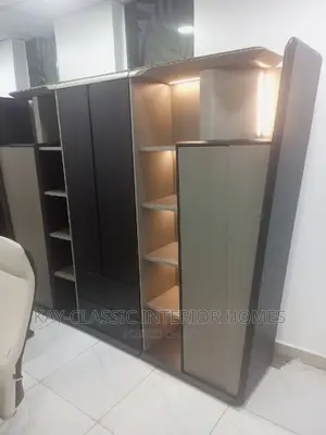 Supper Executive Table and Bookshelf