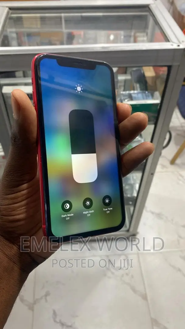 Apple iPhone 11 128 GB Red