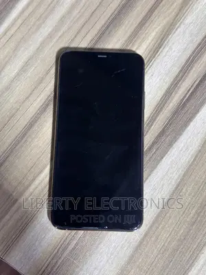 Apple iPhone 11 Pro Max 64 GB Gold