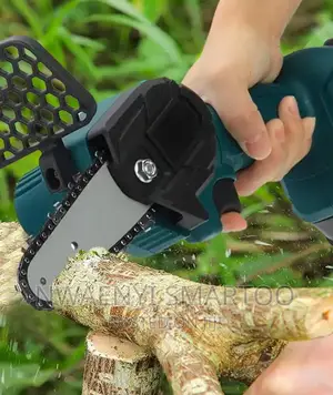 4inches Cordless Battery Chainsaw Machine