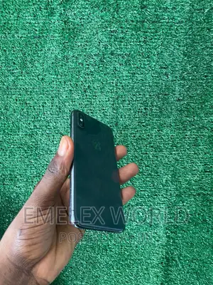 Apple iPhone X 64 GB Black