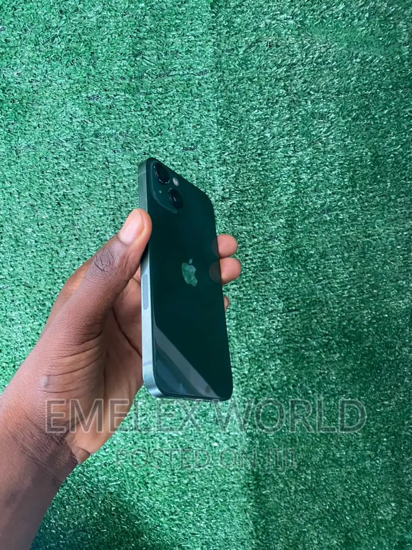Apple iPhone 13 128 GB Green
