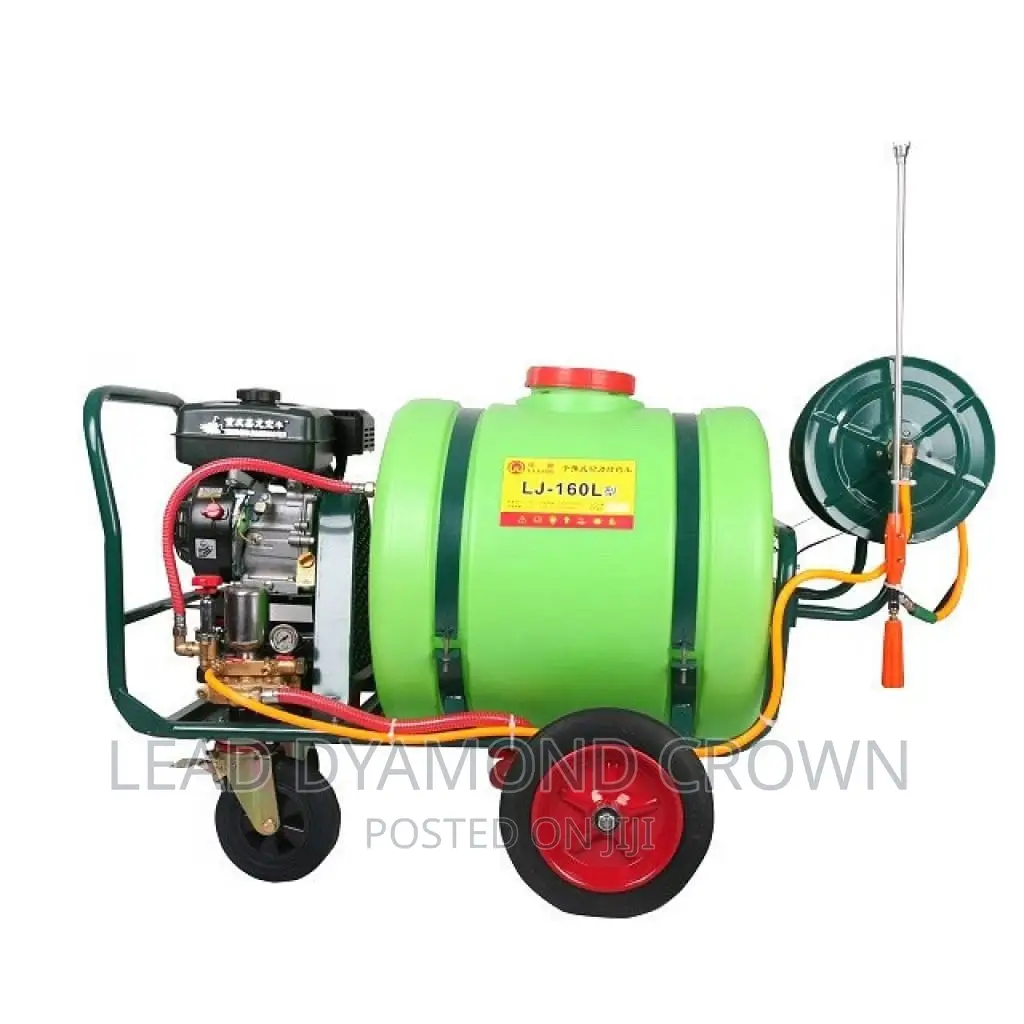 Boom Sprayer Machine