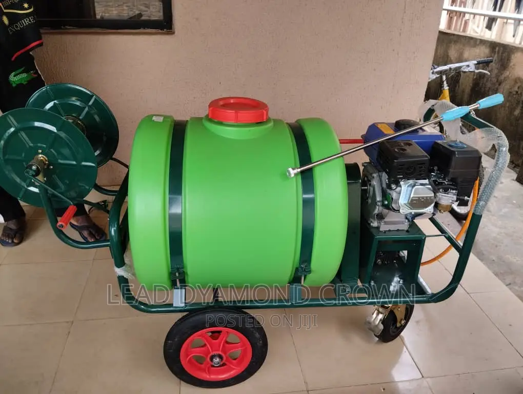 Boom Sprayer Machine
