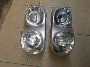 Hyundai Tiburon 2004 Model Headlamp
