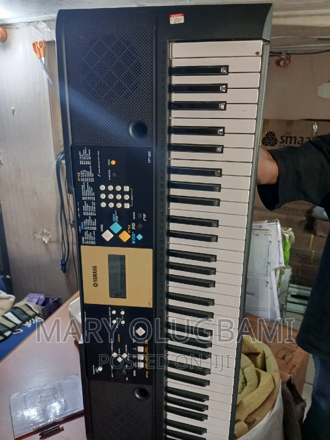 Yamaha YPT 220