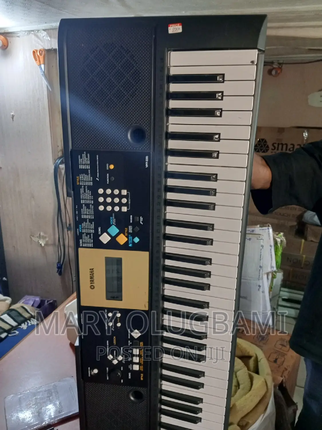 Yamaha YPT 220
