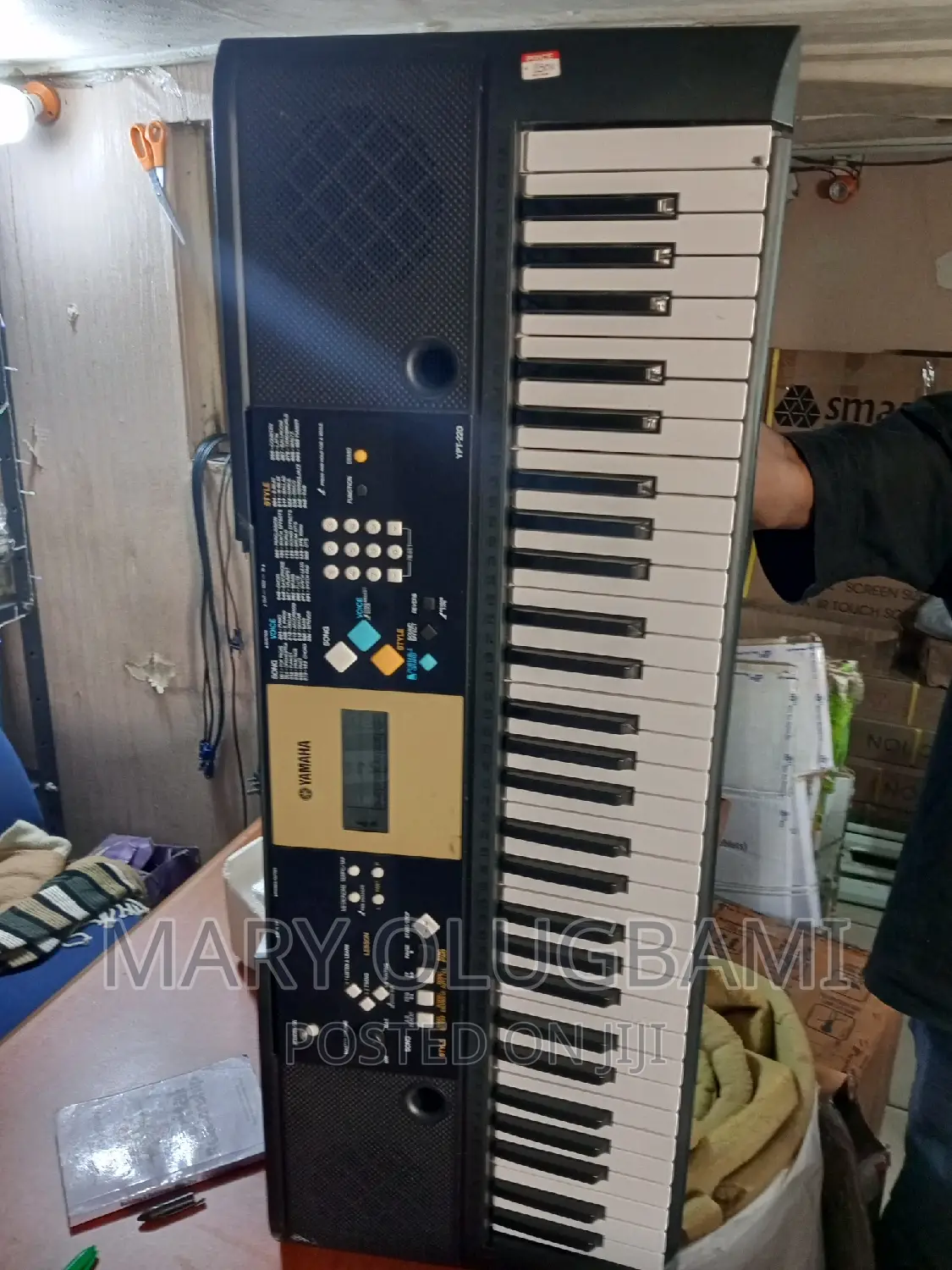 Yamaha YPT 220