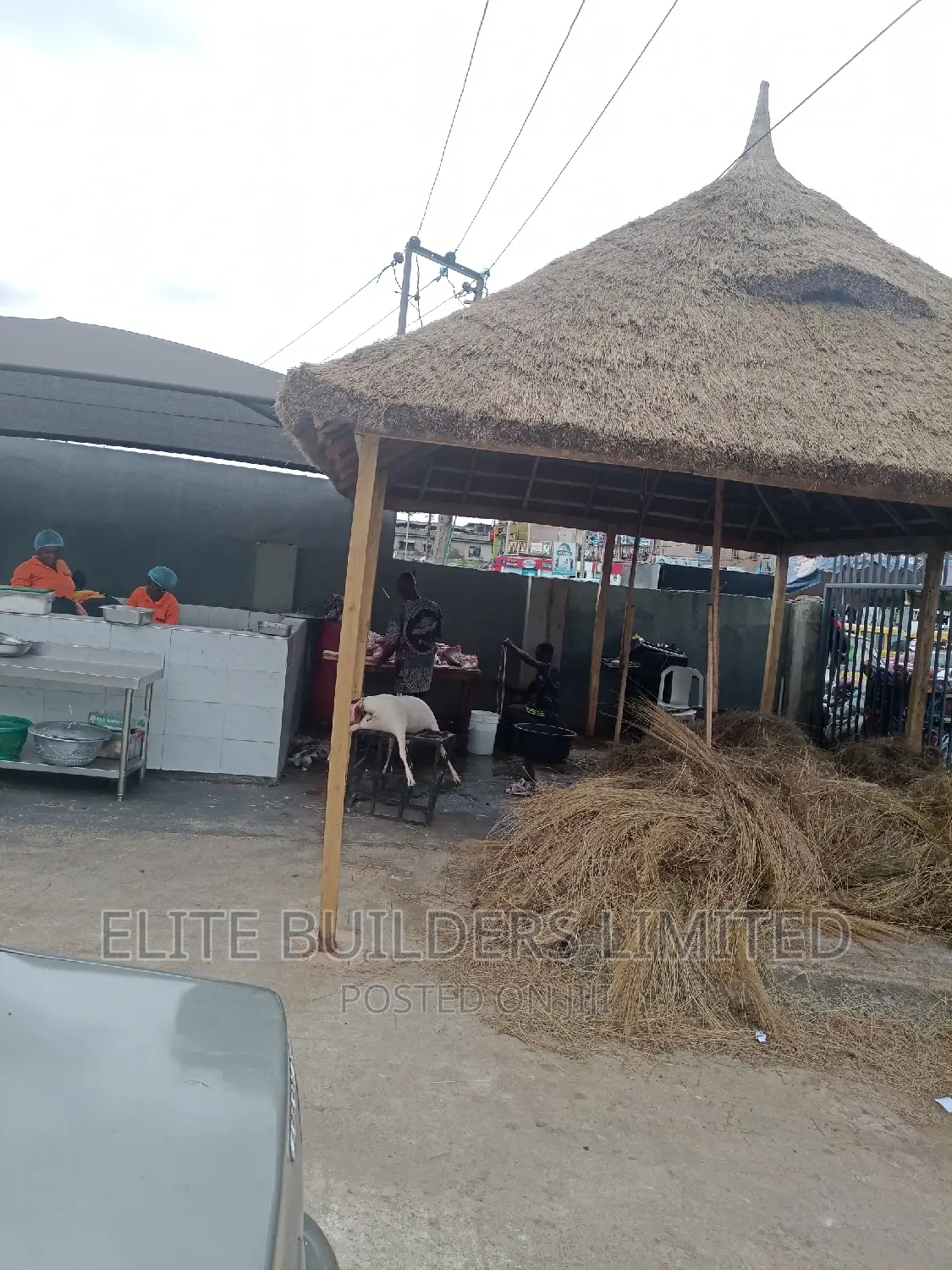 Master Builder Bush Bar Gazebo Hut
