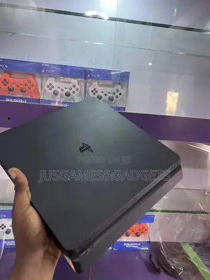 Sony Playstation 4 Slim