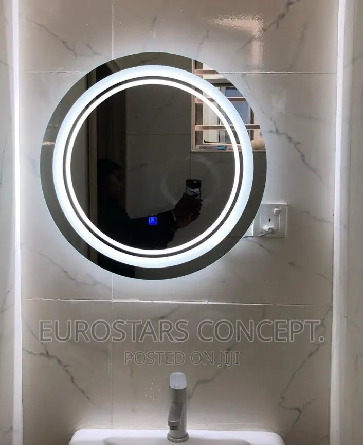 Mirror With Lights